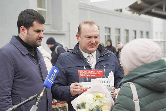 Четырехмилионнного пассажира «Орланов» поздравили на ивановском вокзале